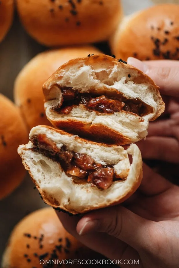Baked BBQ Pork Buns (Char Siu Bao)