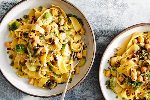 Caramelized Brussels Sprouts Pasta with Toasted Chickpeas