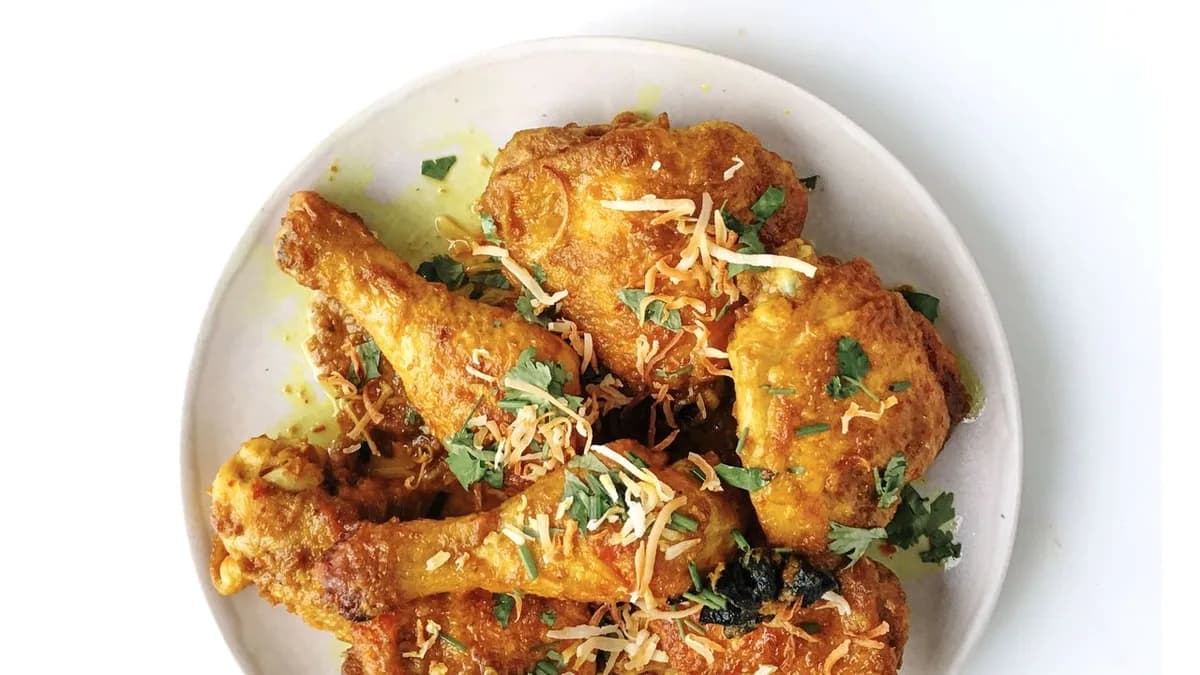 Coconut Chicken Curry with Turmeric and Lemongrass