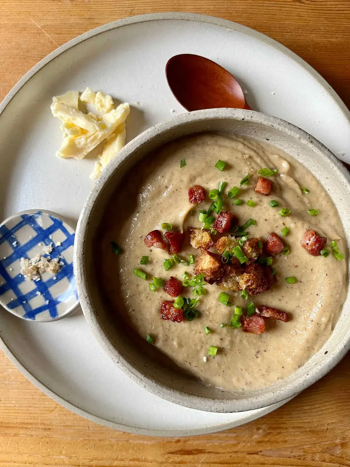 Creamy Roasted Cauliflower Soup