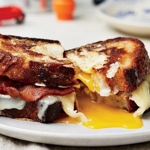 Egg-in-A-Hole Sandwich with Bacon and Cheddar