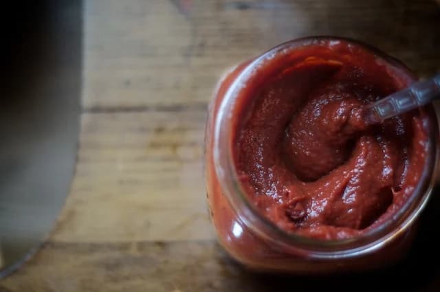 homemade ketchup, an old-world recipe