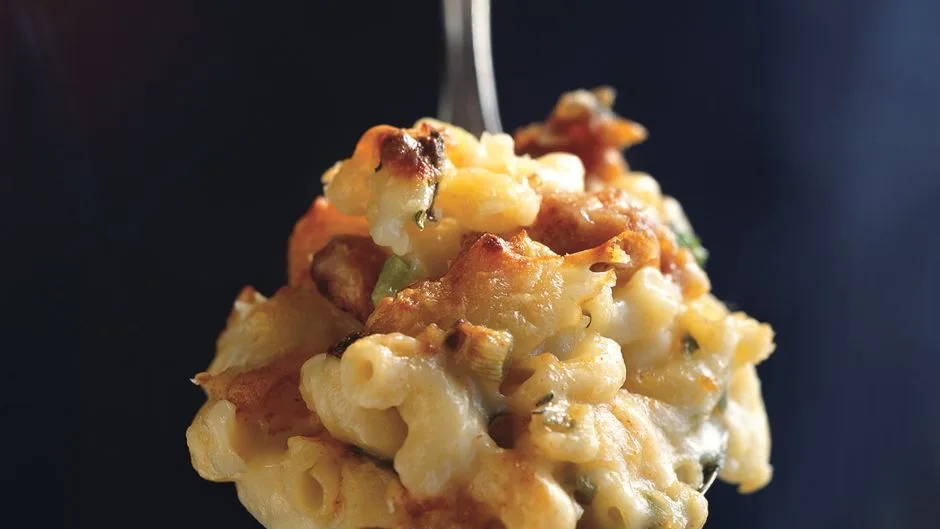 Mac and Cheese with Buffalo Chicken
