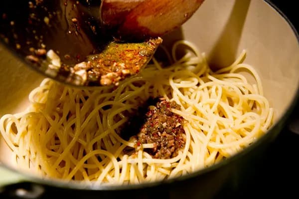Midnight Pasta With Garlic, Anchovy, Capers and Red Pepper