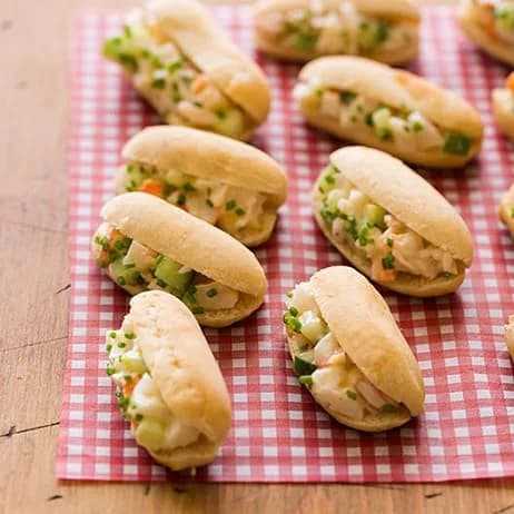 Mini Lobster Rolls + Tiny Food Party Giveaway!