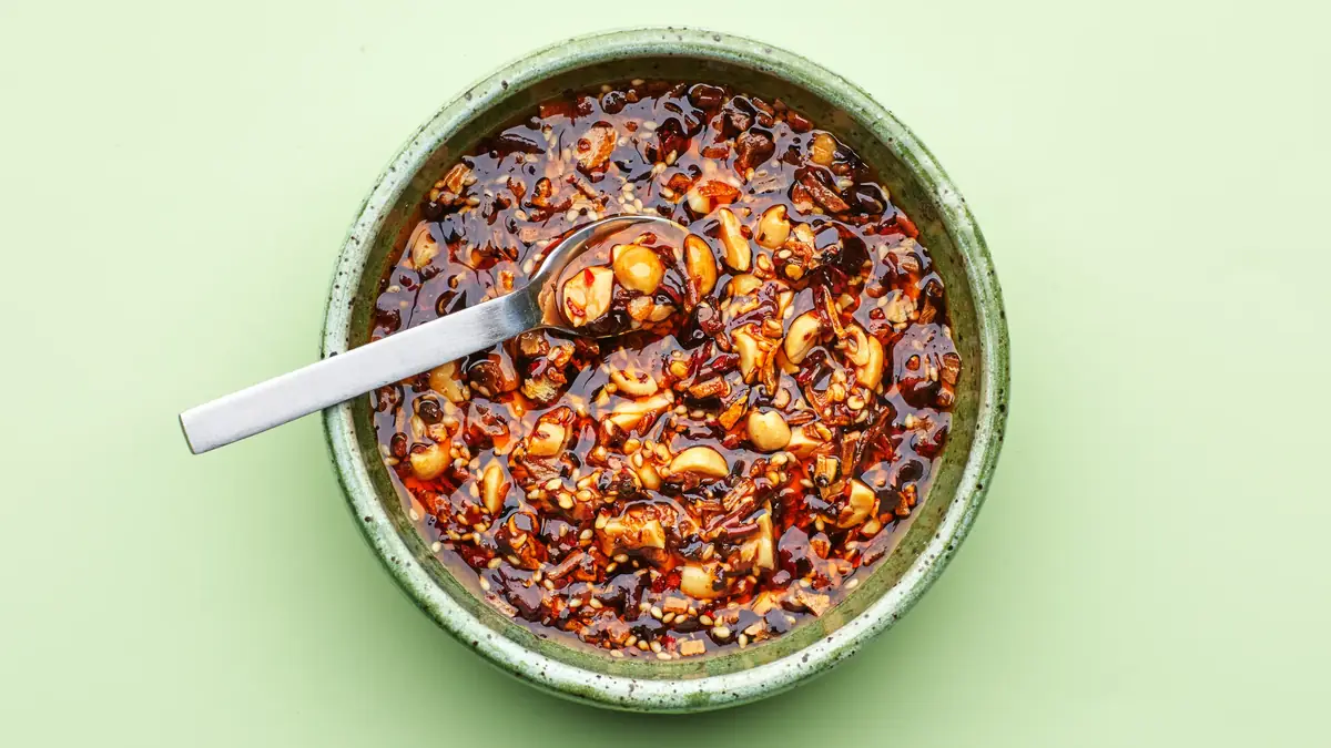 My Minimalist Chili Crisp Is All About the Crisp