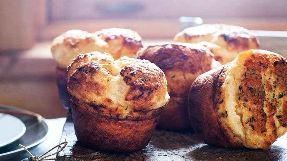 Nutmeg and Black Pepper Popovers