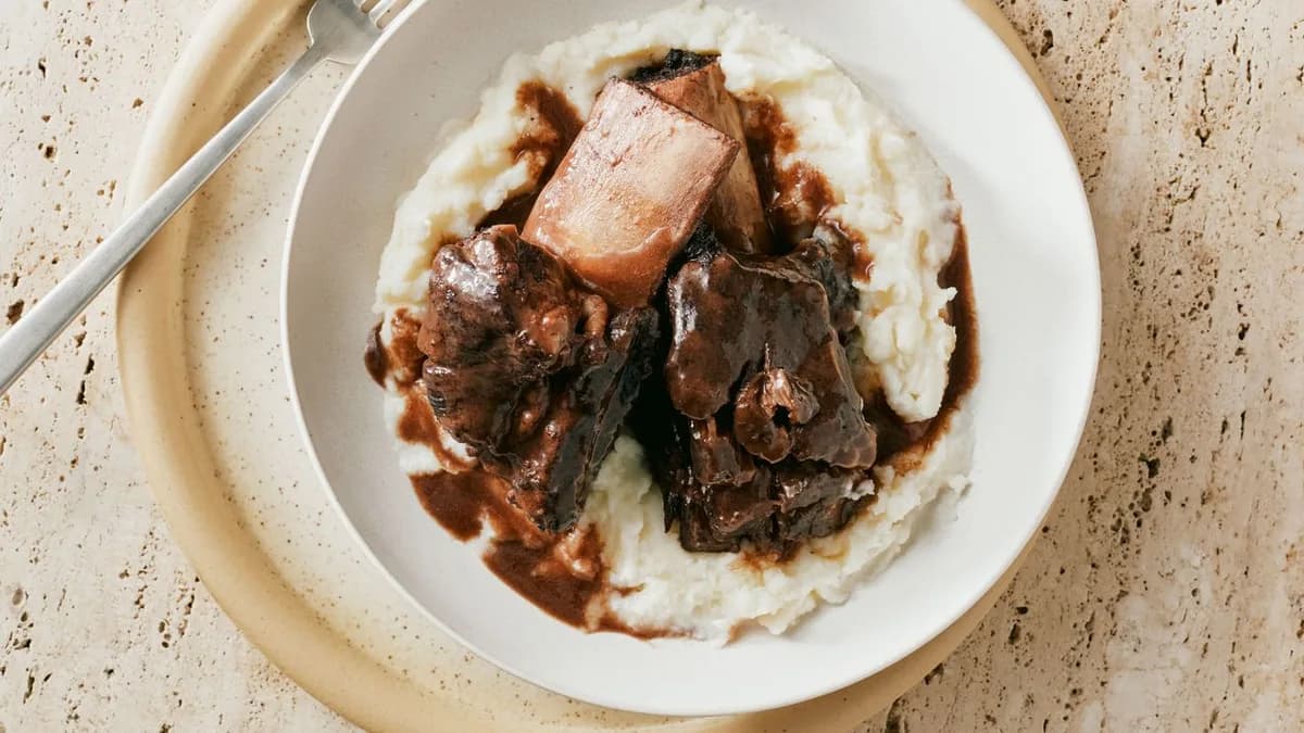Red Wine-Braised Short Ribs