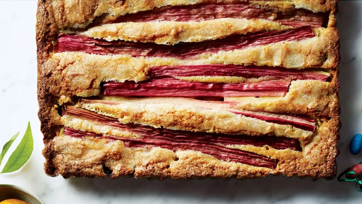 Rhubarb-Almond Cake
