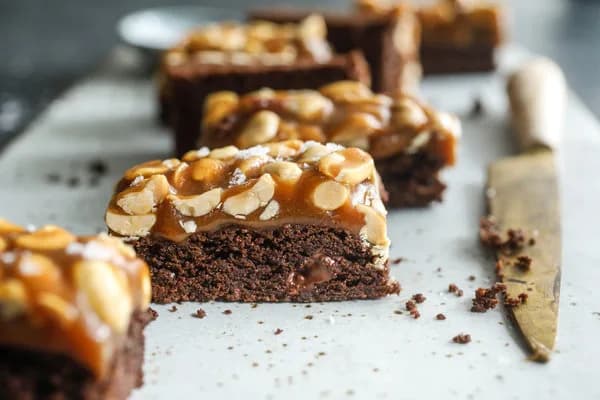 Salted Caramel Peanut Brownie Bars