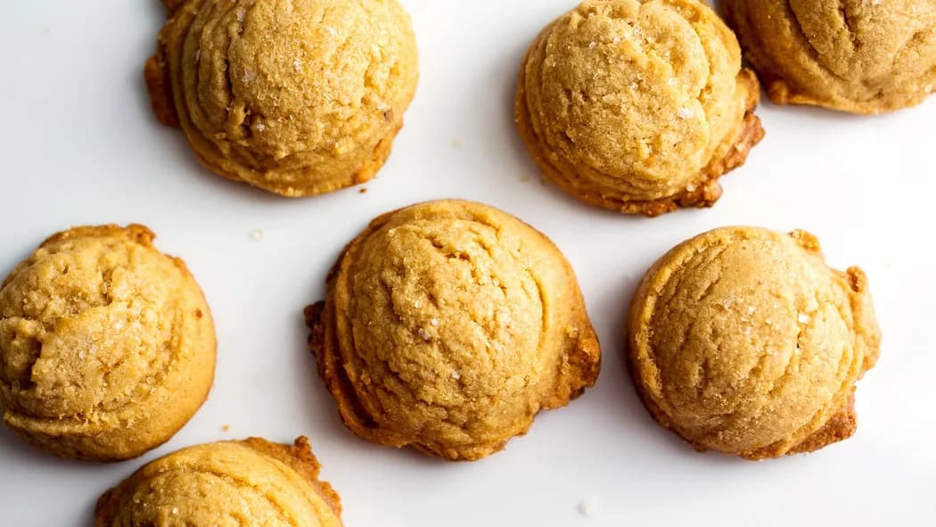Salty-Sweet Peanut Butter Sandies