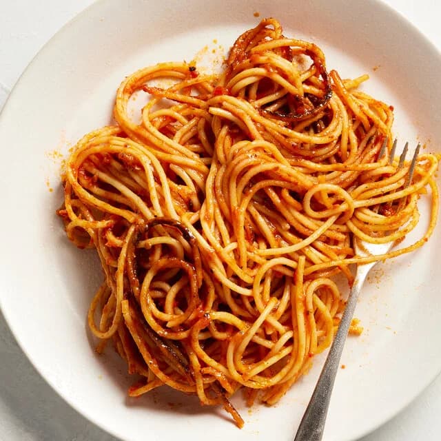 Spaghetti All'Assassina (Spicy Singed Tomato Pasta)