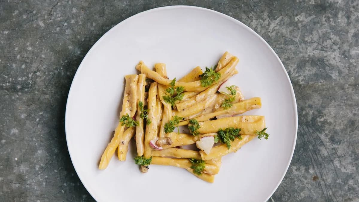 Strozzapreti Carbonara with Radishes