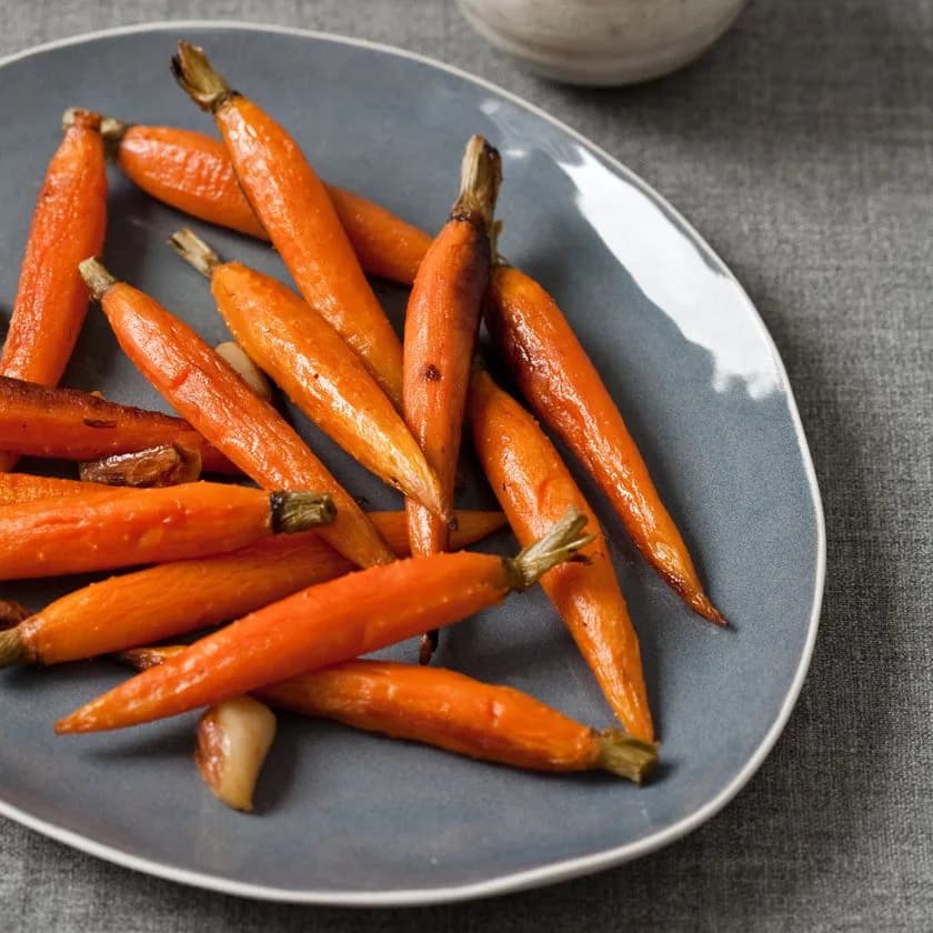 Whole Roasted Carrots with Garlic